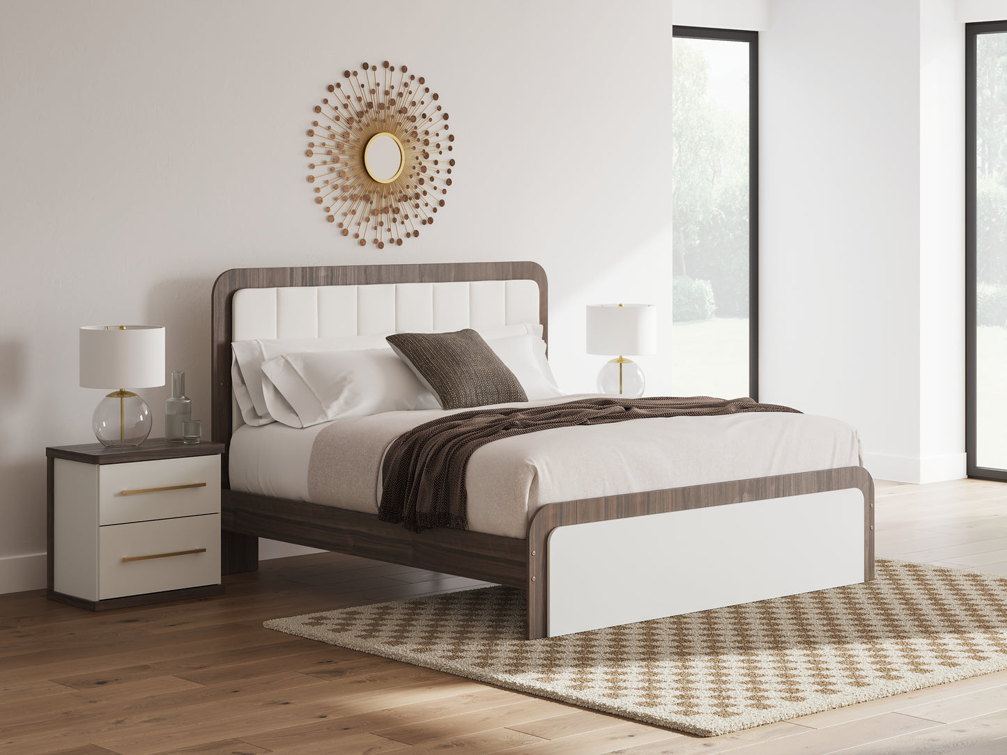 Kendanport King Upholstered Bed