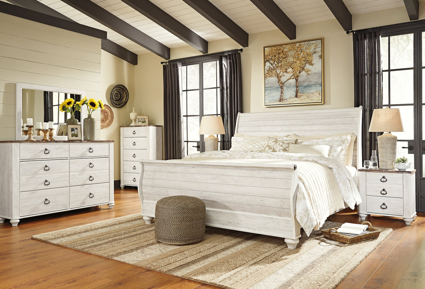 Willowton Sleigh Bed With Mirrored Dresser, Chest And Nightstand