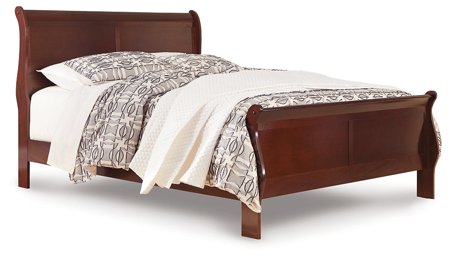 Alisdair Sleigh Bed With Mirrored Dresser, Chest And Nightstand