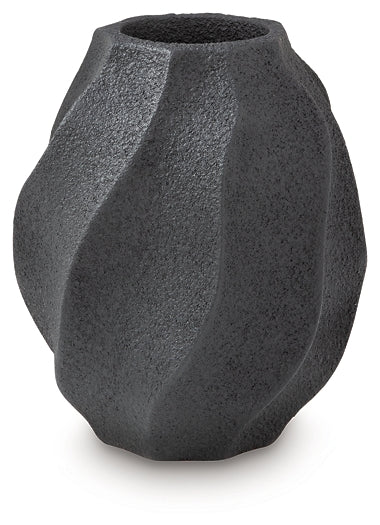 Judworth Vase