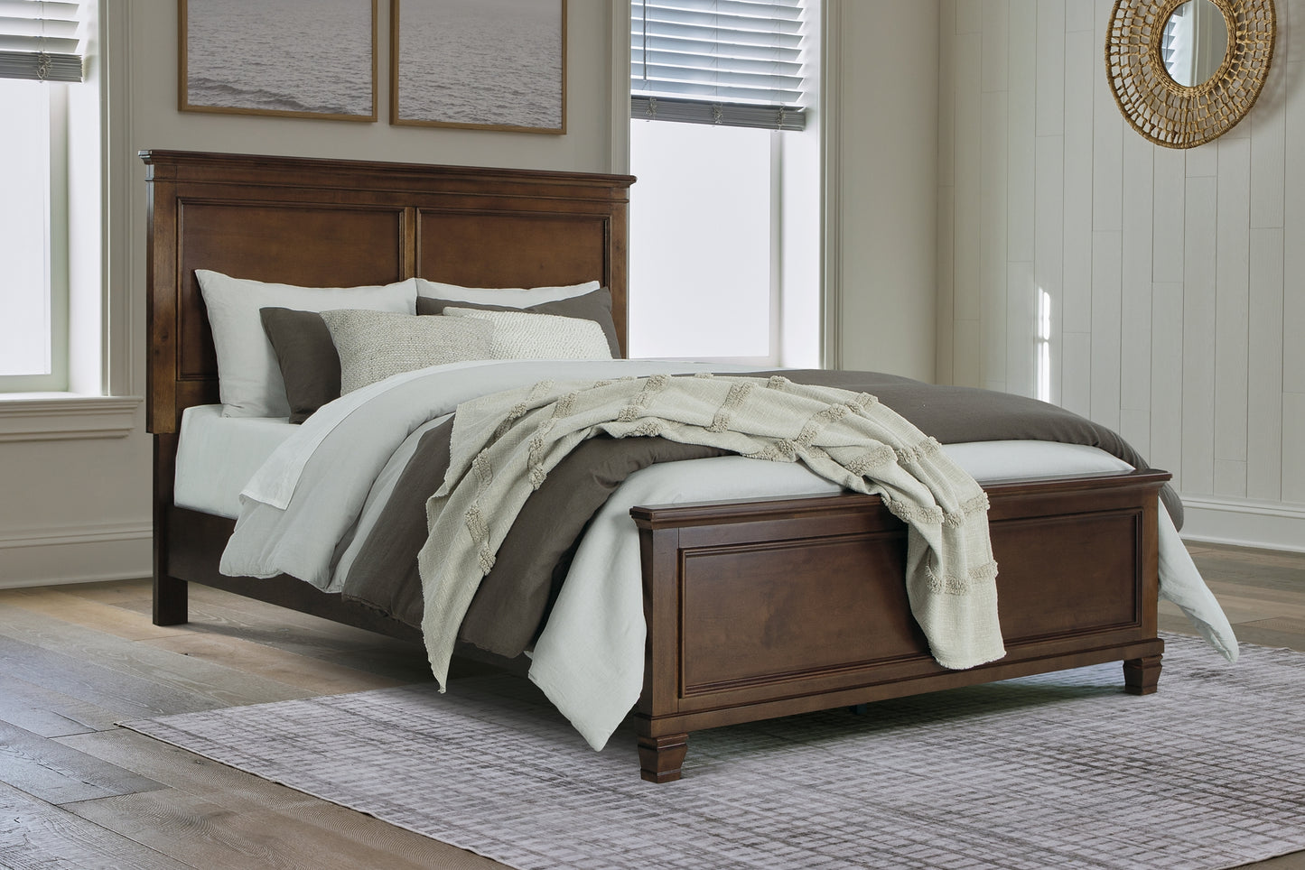 Danabrin  Panel Bed