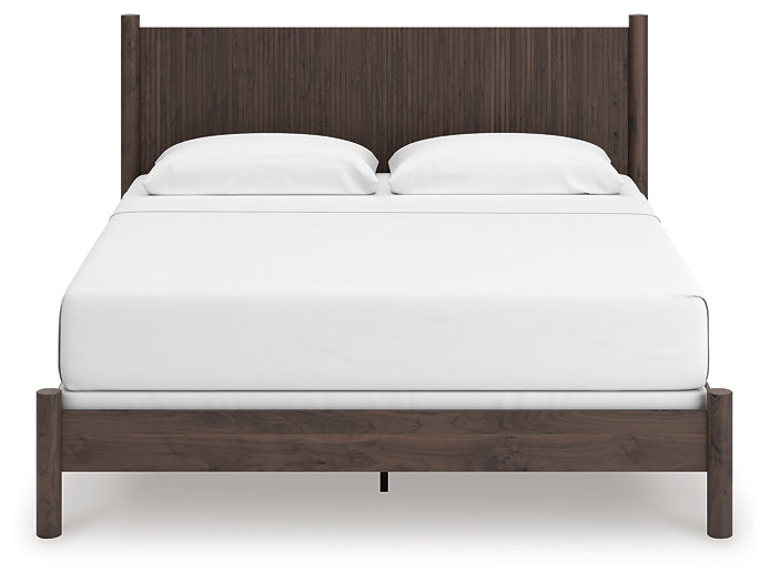 Pamytta  Panel Bed