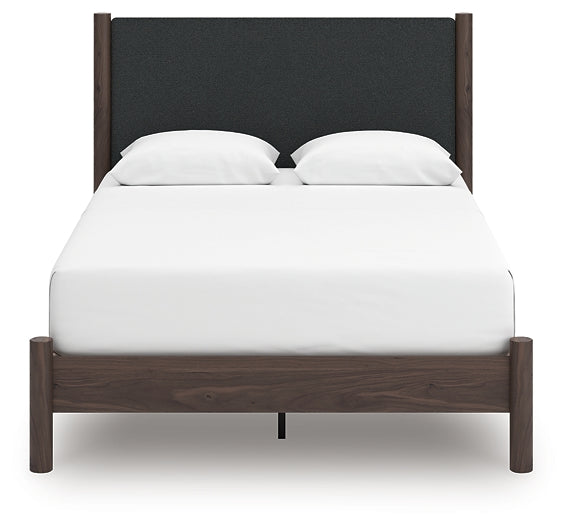 Pamytta  Upholstered Panel Platform Bed