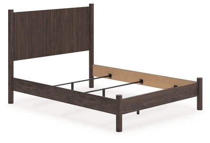 Pamytta  Panel Bed