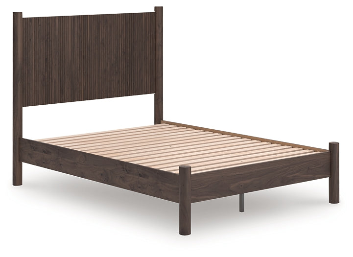 Pamytta  Panel Platform Bed