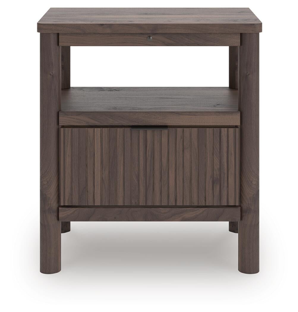 Pamytta Full Panel Platform Bed, Dresser, Mirror and Nightstand